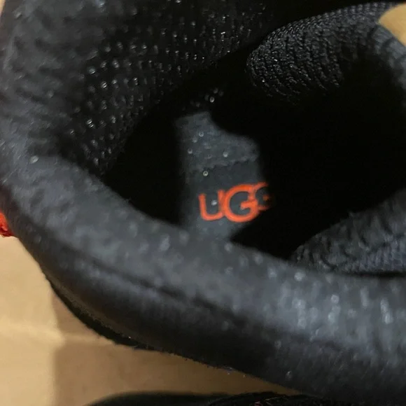 UGG Women's Black and Tan Sneakers - Picture 5 of 7